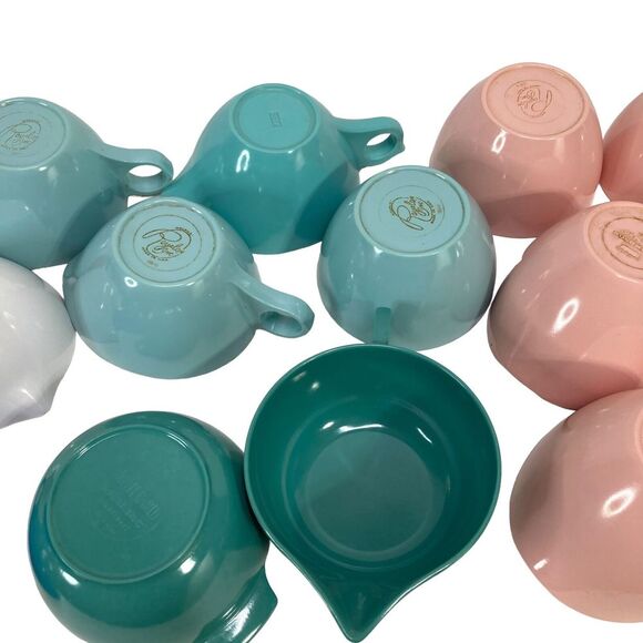 Vtg 60's Coffee Cups Mugs Lot 20 pieces Melamine Blue Pink‎ Green Teal Brown Tan - Picture 8 of 15